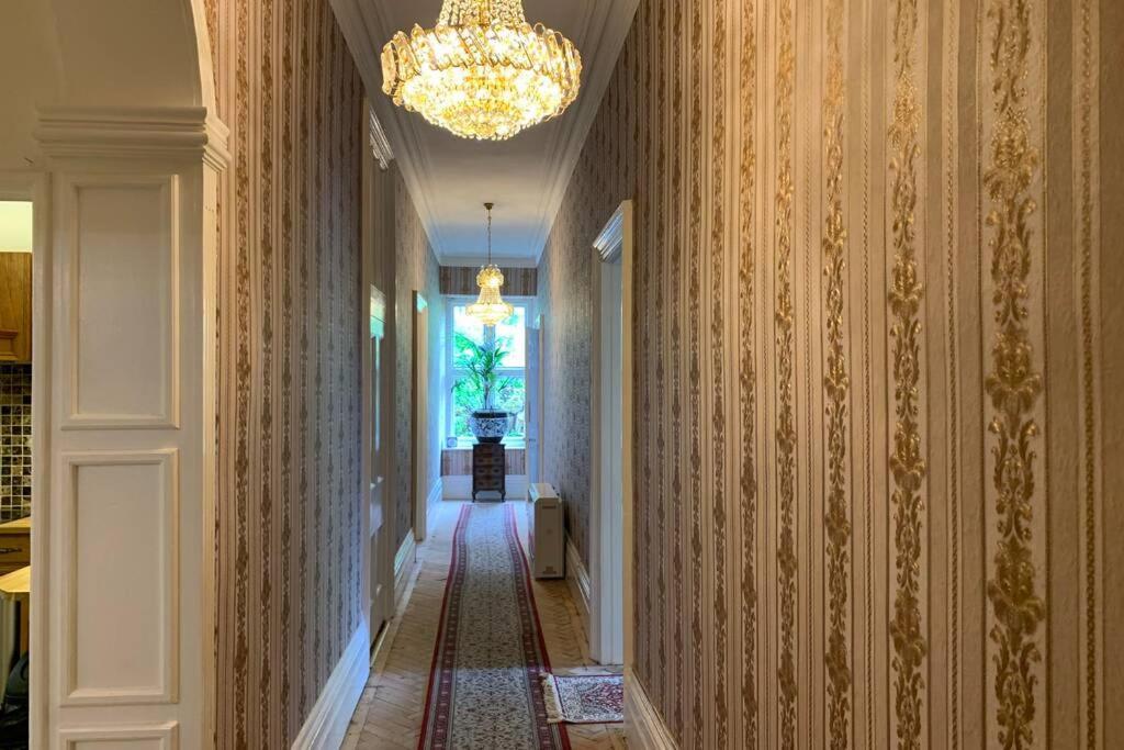 Luxurious Apartment In Historic Mansion - Sleeps 7 Ladock Extérieur photo